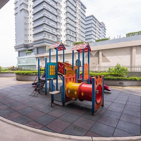 Cozy 2-Bedroom For 4 Pax With Pool - سوبانغ جايا المظهر الخارجي الصورة